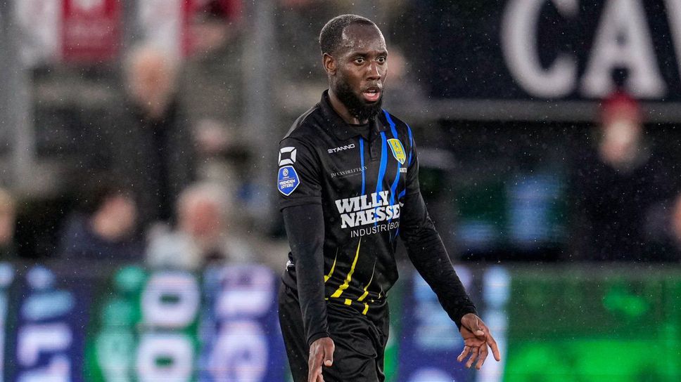 Бивш халф на ЦСКА - София се ядосва, че от Аякс са избрали Хендерсън пред него