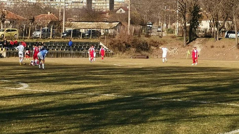 За втори път отложиха мач на Североизток