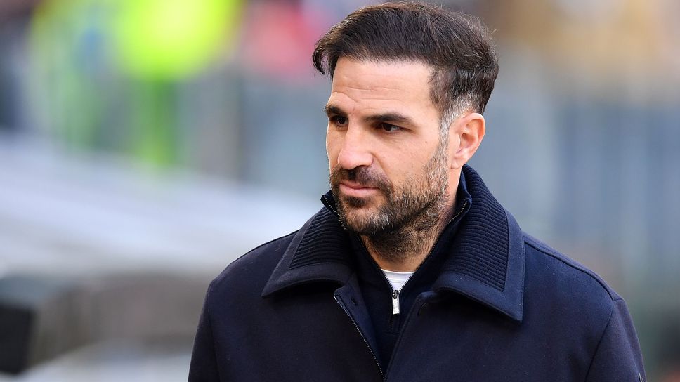 Челси хвърлиха око на Фабрегас