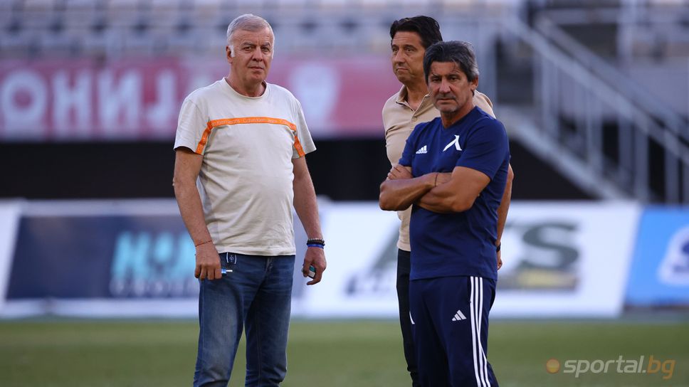 Сираков и Костов проведоха дълъг разговор, чака се нов бразилец