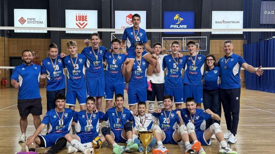 Левски (U16) защити титлата си с 3:0 срещу ЦСКА във финала