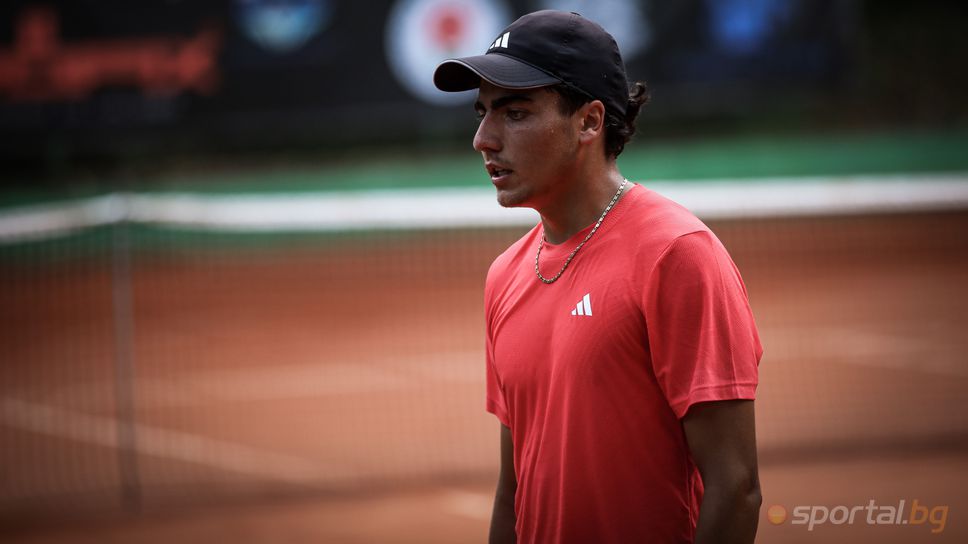 Иван Иванов се класира за 1/4-финалите в Анталия