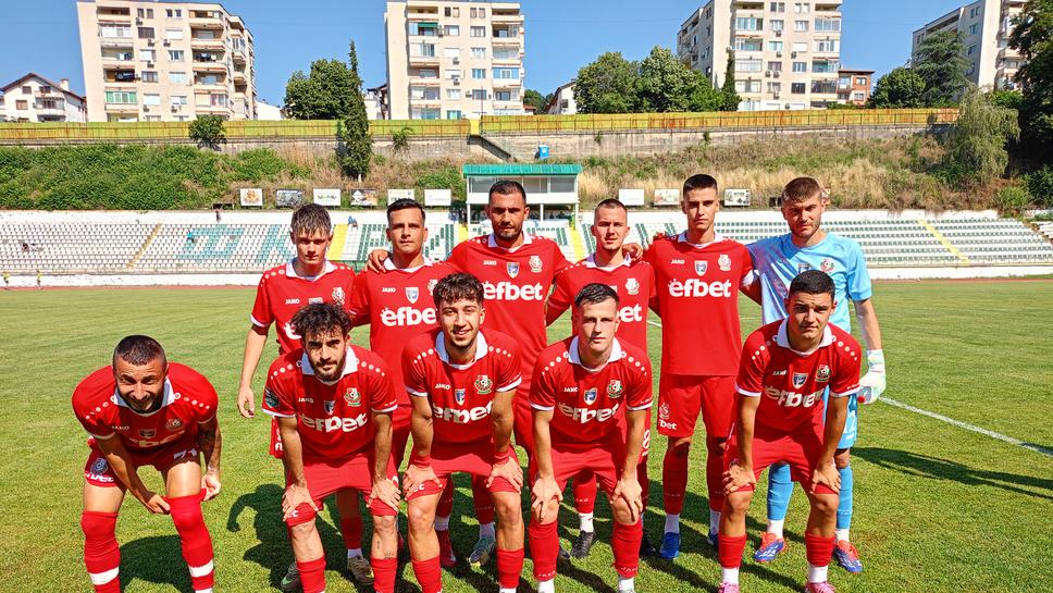 Беласица обърна Героя