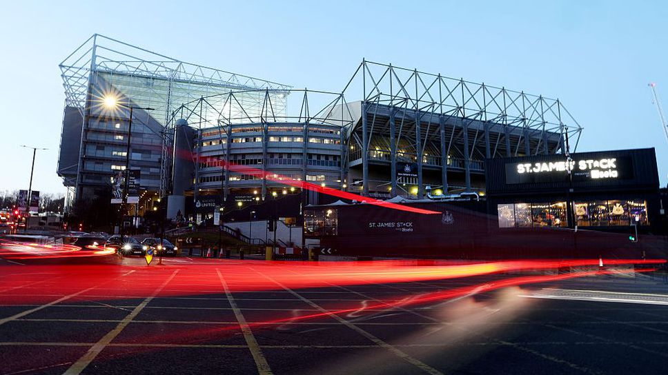 Нюкасъл - Ман Юнайтед, Карик и Еди Хау правят неочаквани промени