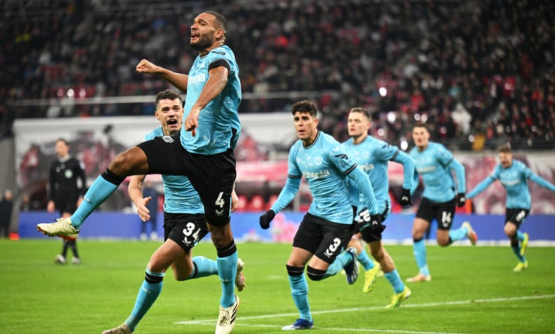 Лидерът ликува в добавеното време на зрелище, дръпна на Байерн ВИДЕО