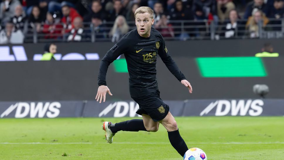 Ван де Беек пак ще се върне в Манчестър Юнайтед, във Франкфурт не го искат