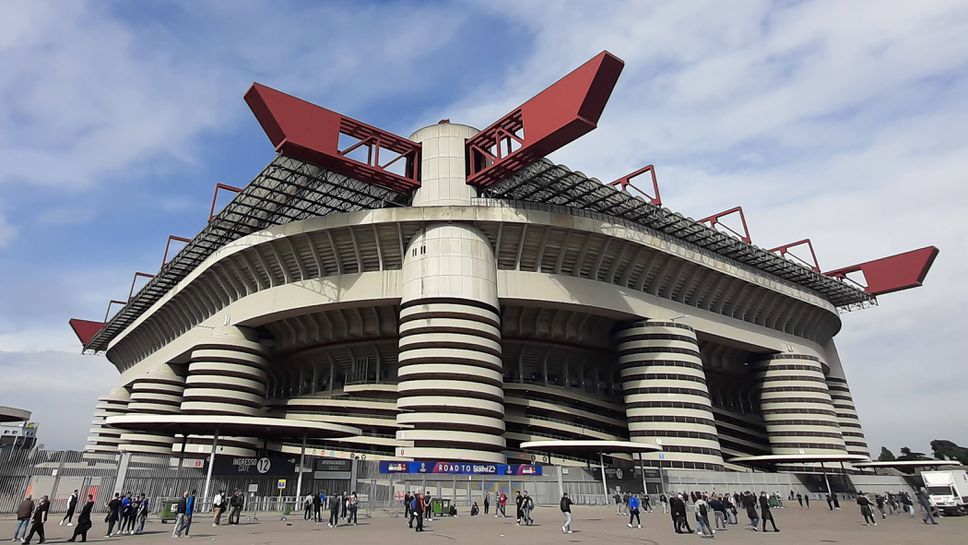 Скандал с продажбата на "Сан Сиро", финансова полиция влезе в кметството на Милано