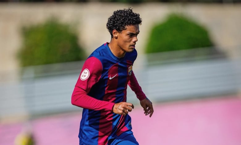 Син на легенда тренира с Барселона ВИДЕО