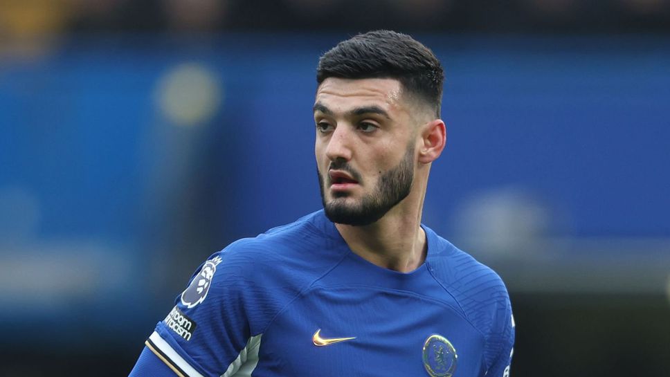 Челси сложи сериозна цена на Армандо Броя