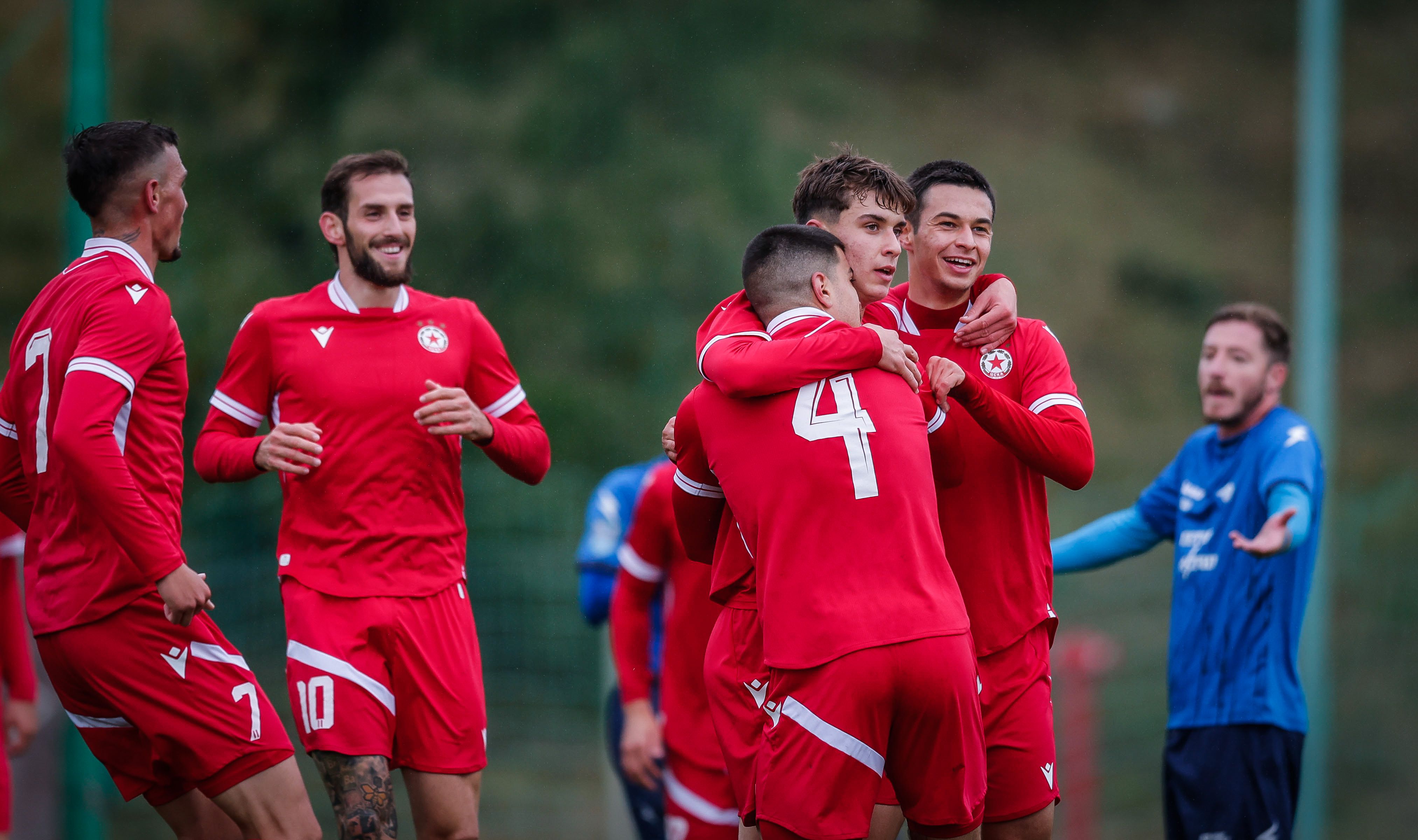 ЦСКА II разби претендент за елита като гост