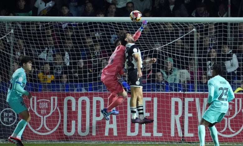 Барса се затрудни срещу третодивизионен тим с българин ВИДЕО