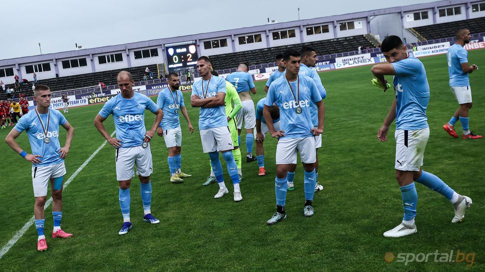 Академик (Свищов) се измъчи, но елиминира Земеделец за купата на АФЛ