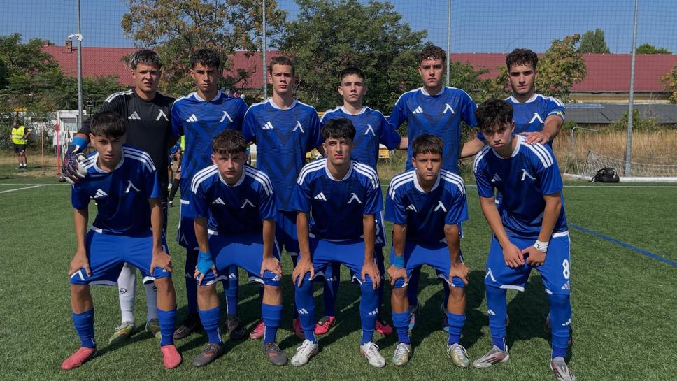 Левски без проблеми срещу Етър при U16