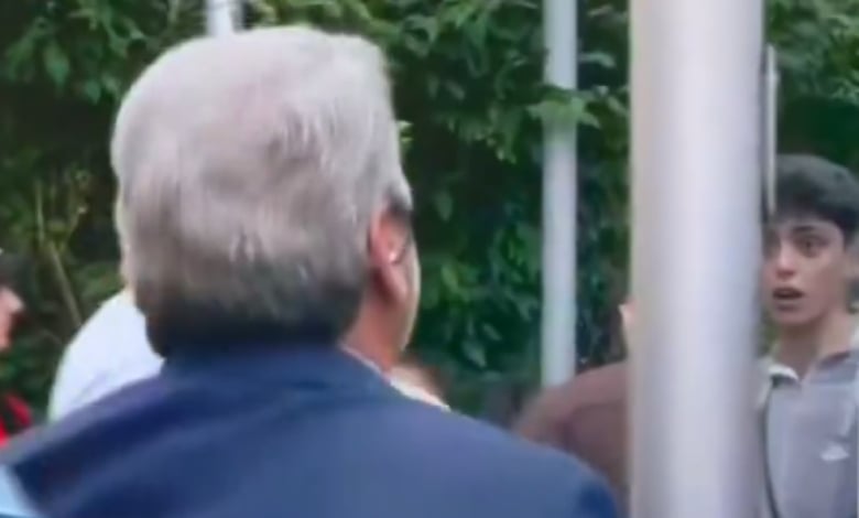 Журналист в болница след бой с фенове на Европейското