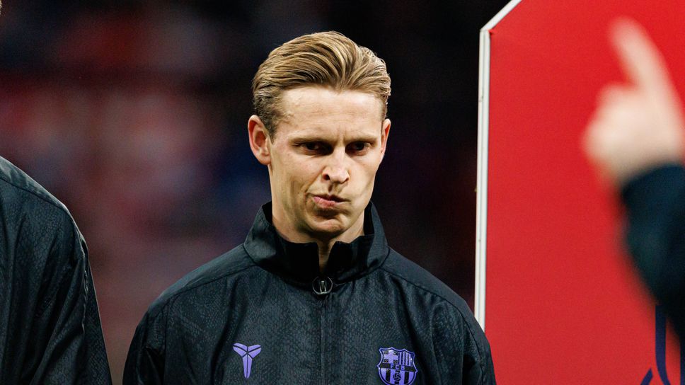 Барселона потвърди за Де Йонг - ситуацията се оказа по-сложна