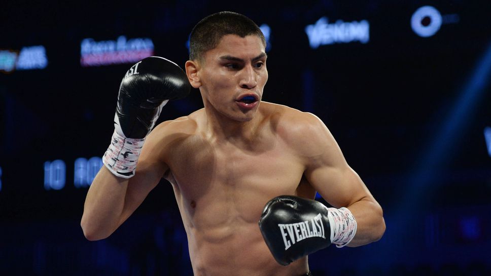 Впечатляващ нокаут на Ортис го изстреля към битката, която боксовият свят очаква