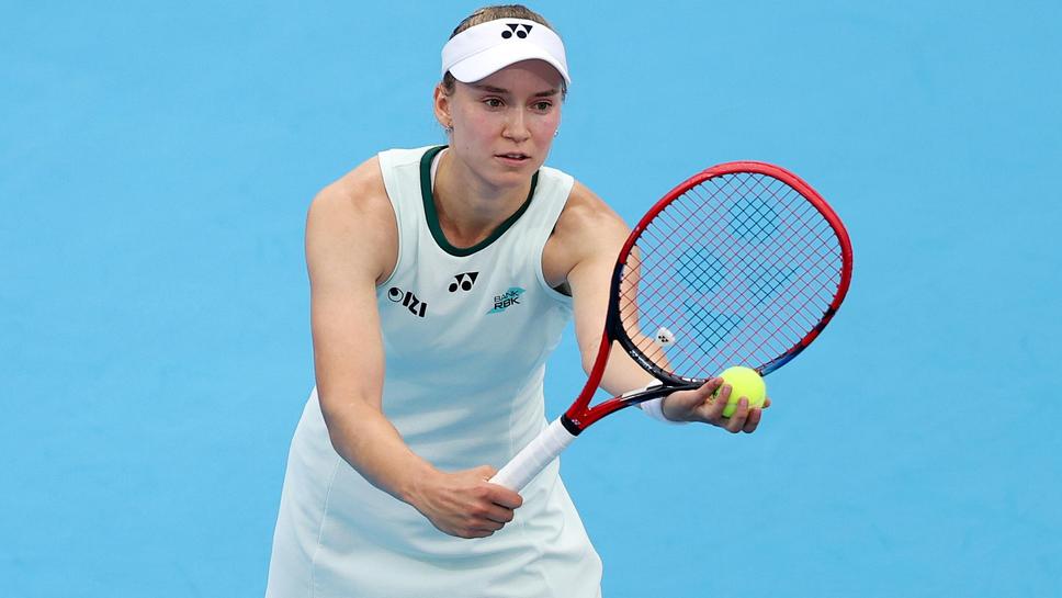 Елена Рибакина се оттегли от турнира в Ухан заради проблем с крака
