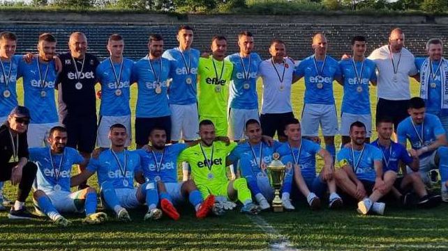 Нова поливна система обхваща целия стадион "Академик"