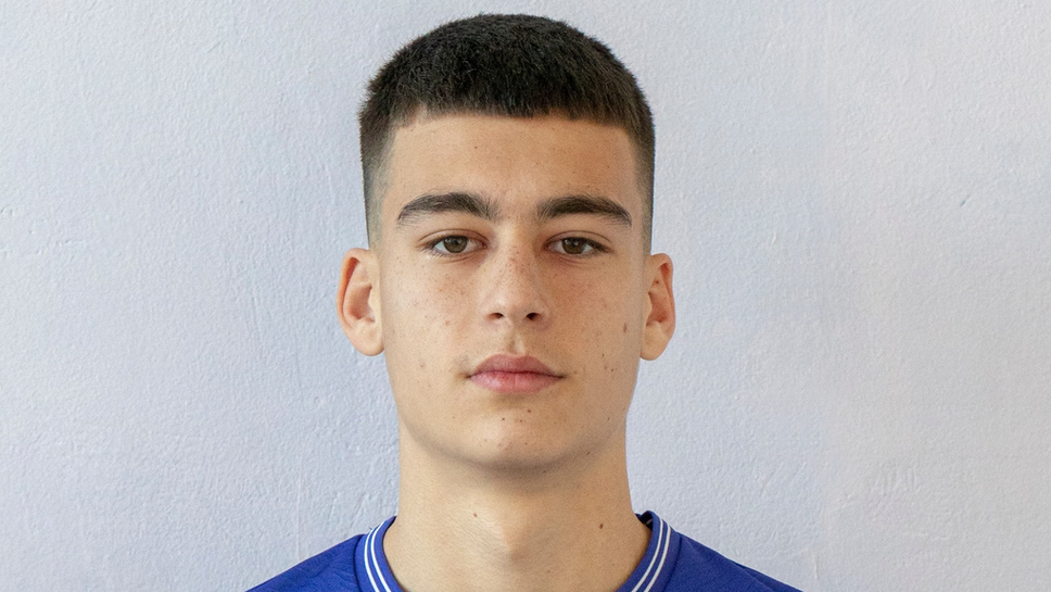 Етър се похвали с национал