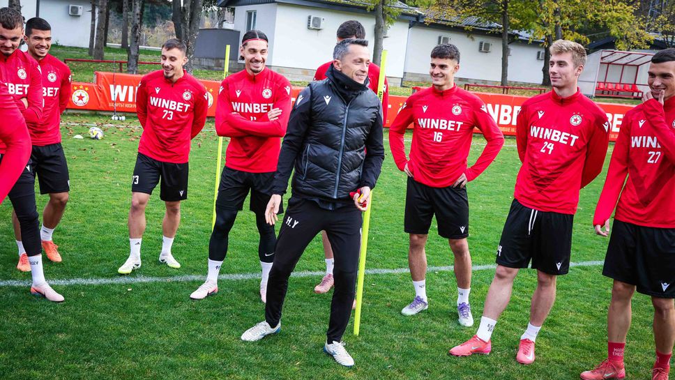 Петима от дублиращия отбор тренират с ЦСКА по време на паузата