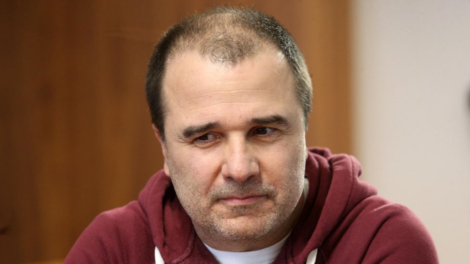 Найденов: Като ви давам статистиката за дузпи и картони, не гледайте умно! Корумпета, вън!