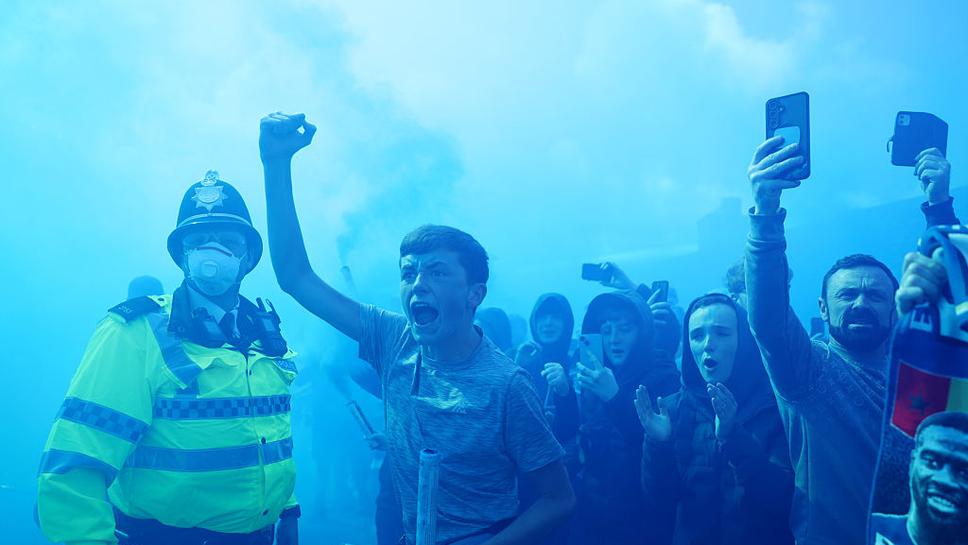 Премиър лийг постанови, че Евертън трябва да плати 35 милиона паунда на Бърнли