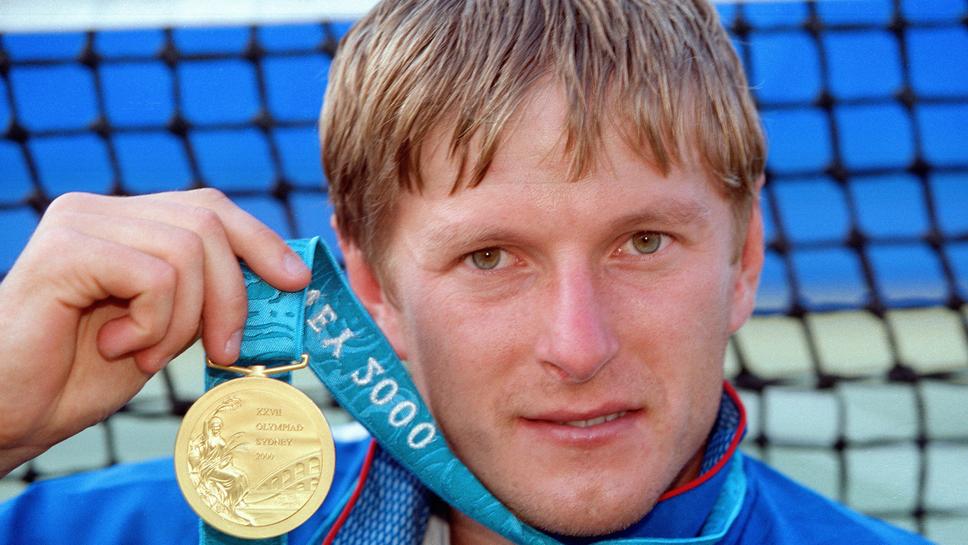 Беше цар на корта, спечели милиони, а след това на 29 години шокира всички и стана комарджия!