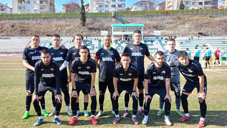 Септември (Симитли) бие в Костинброд