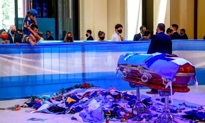 Бившата и децата на Марадона на съд заради интересна идея