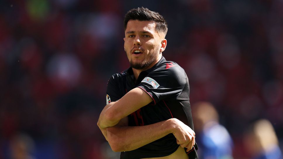 УЕФА санкционира национализма на Даку с два мача