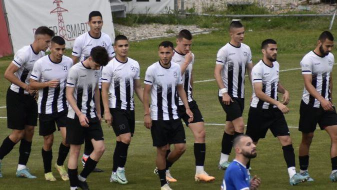 Преместиха мач на "Лаута" от Трета лига