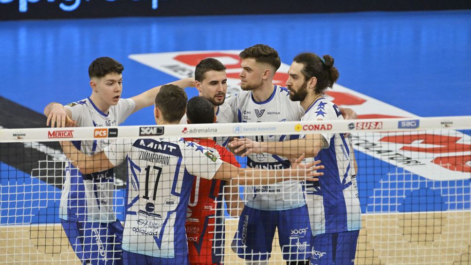 Супер Мартин Атанасов с 18 точки, Монца взе гейм на Перуджа в първия 1/4-финал