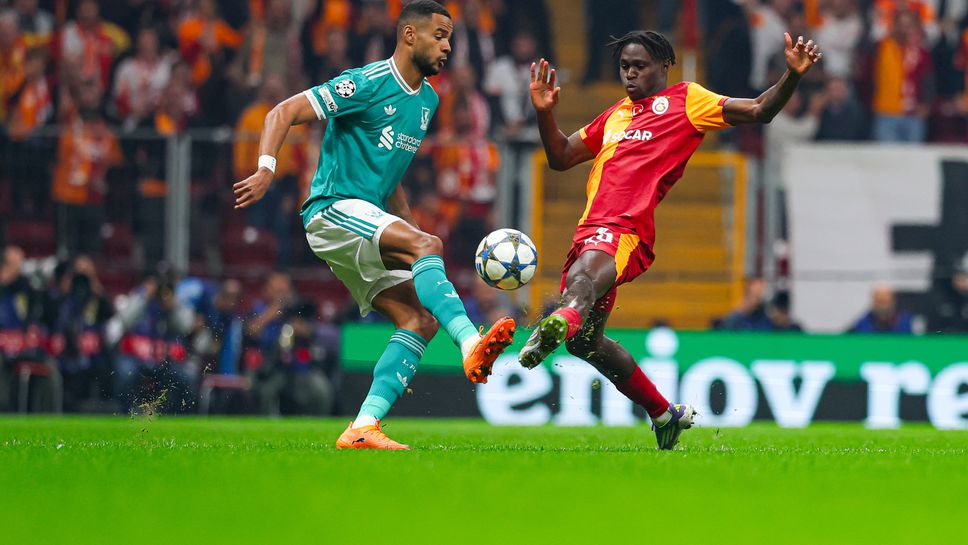 Ливърпул на поправителен изпит край "Босфора"