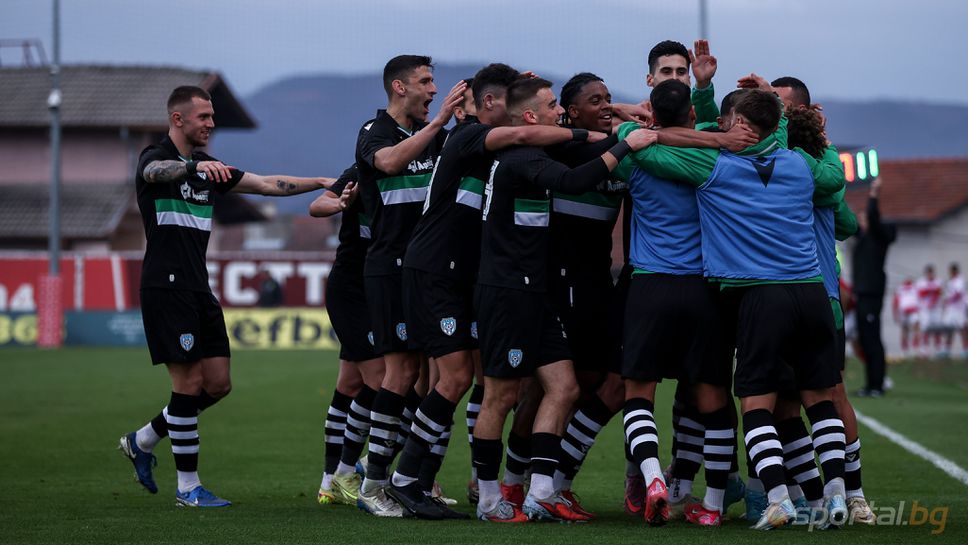 Живко Атанасов: Имаме двама много качествени вратари, във всеки един момент са на ниво