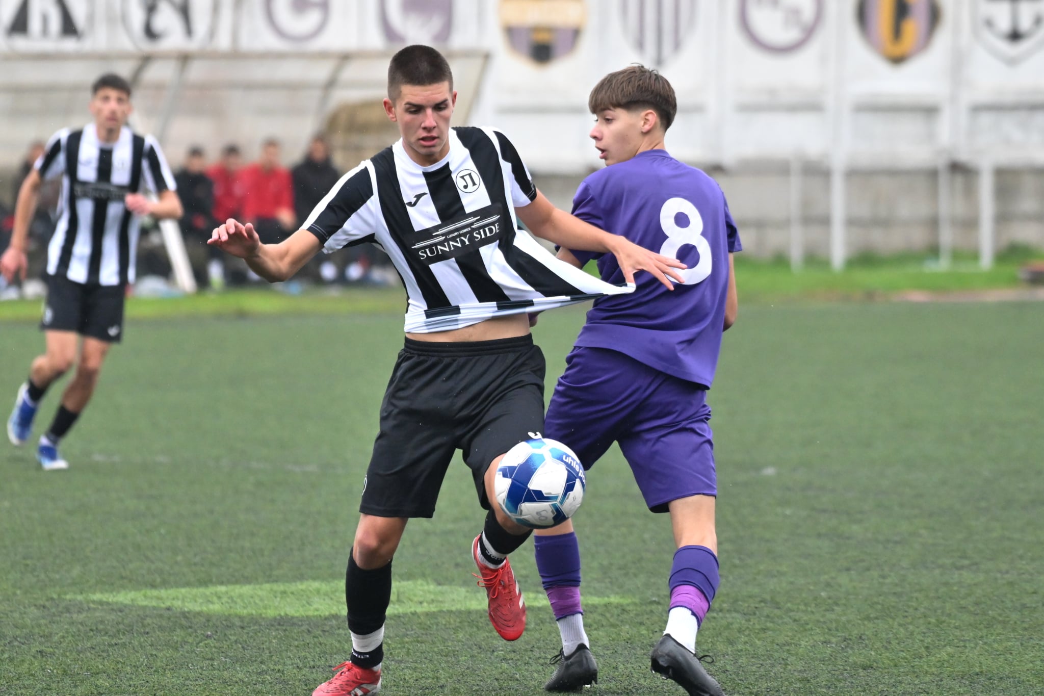 Локомотив (Пд) с убедителни победи над Етър и Миньор в Елитните групи