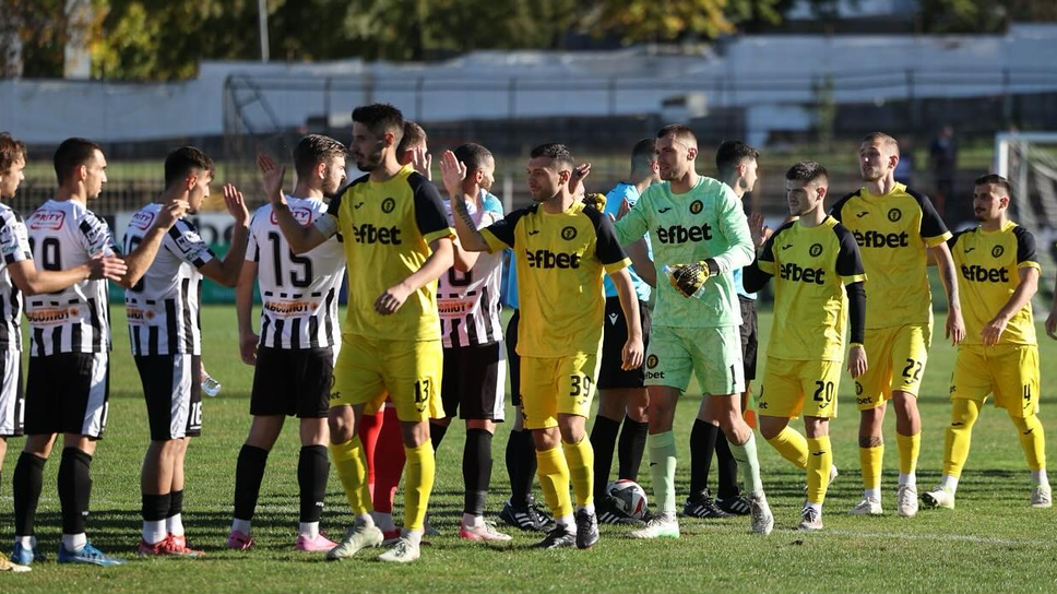 Миньор с кадрови проблеми срещу Лудогорец II