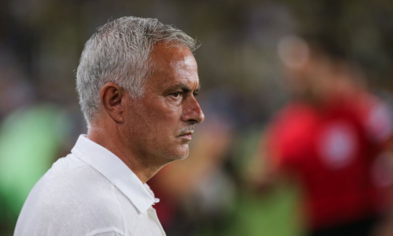 Кошмар за Моуриньо преди срещата с Мъри Стоилов 