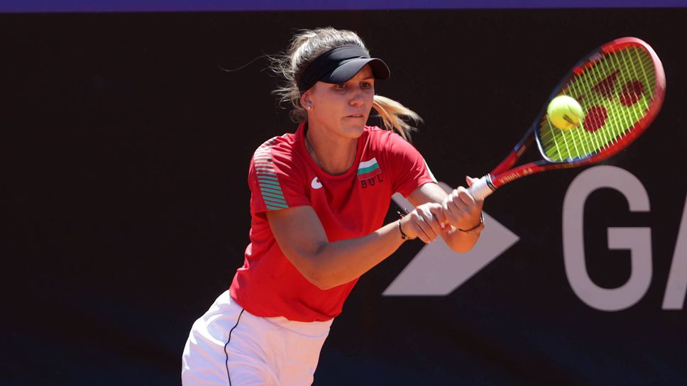 Гергана Топалова се класира за четвъртфиналите на двойки в Аржентина