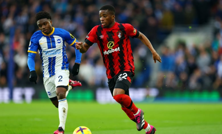 Наполи взе от английски тим прекарал малария