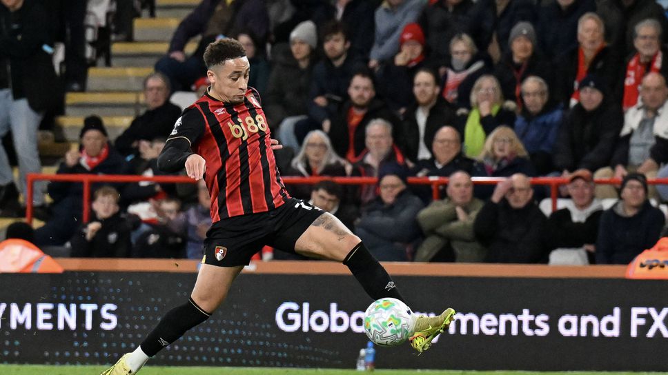 Манчестър Юнайтед с изненадваща трансферна цел за лятото