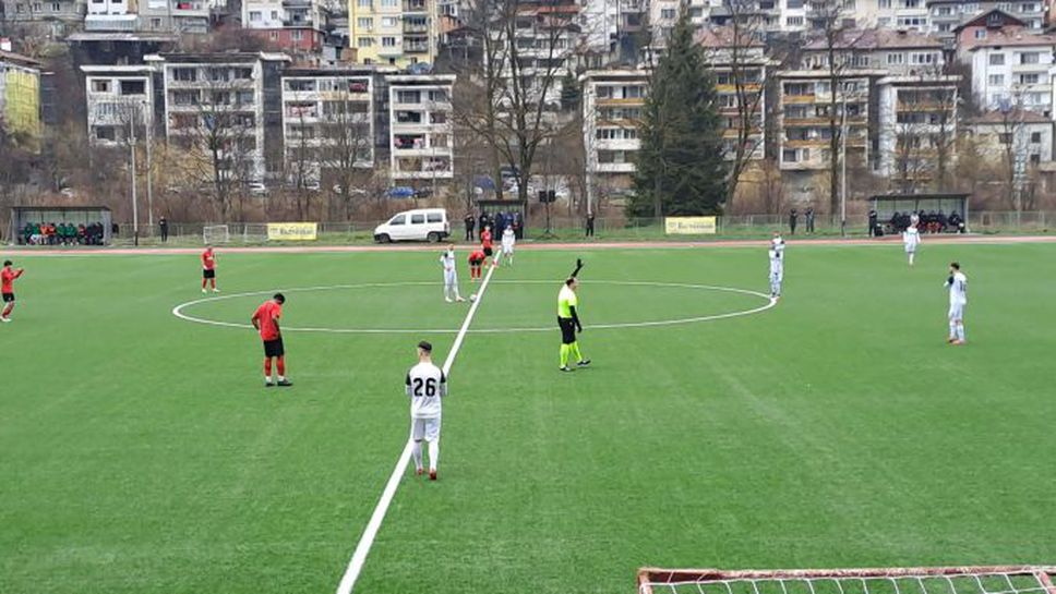 Родопа без проблеми срещу Атлетик