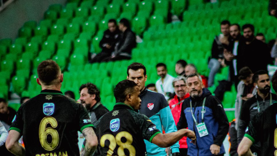 Здравко Димитров влезе от пейката при победа на Сакарияспор