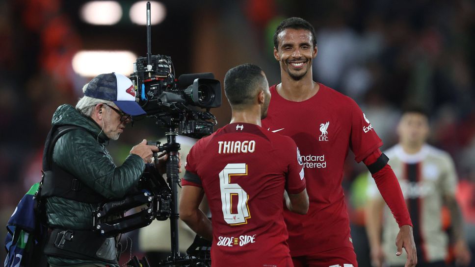 Официално: Ливърпул се разделя с Матип и Алкантара