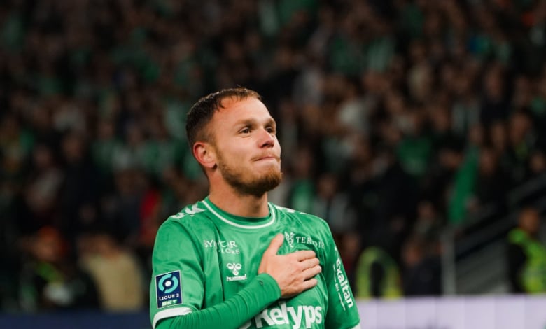 Десеткратен шампион на крачка от завръщане в елит на топ първенство