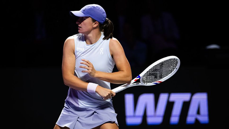 Швьонтек и Рибакина стартираха със смазващи победи на Финалния турнир на WTA