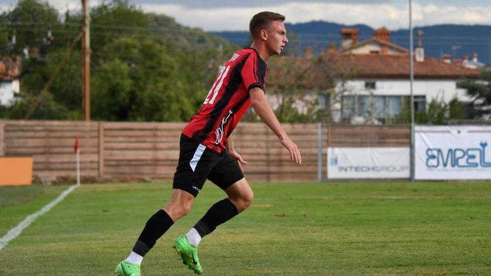 Станислав Петков излезе титуляр при победа за Балкани