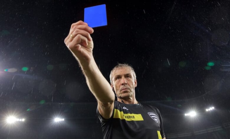 Ще видим ли и син картон във футбола?