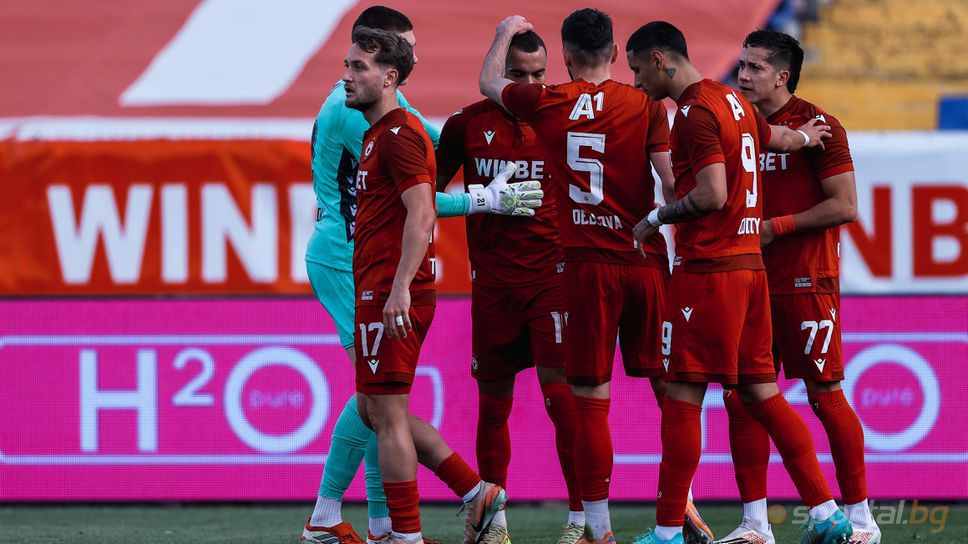 ЦСКА уреди контрола по време на паузата