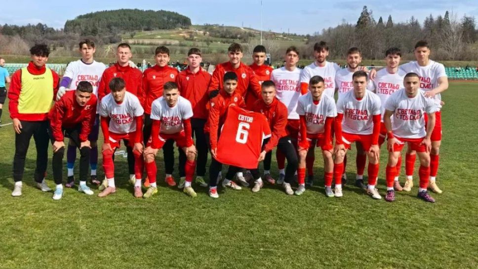 След тежък сблъсък и ужасяваща травма: извадиха далака на талант от ЦСКА след мач с Левски