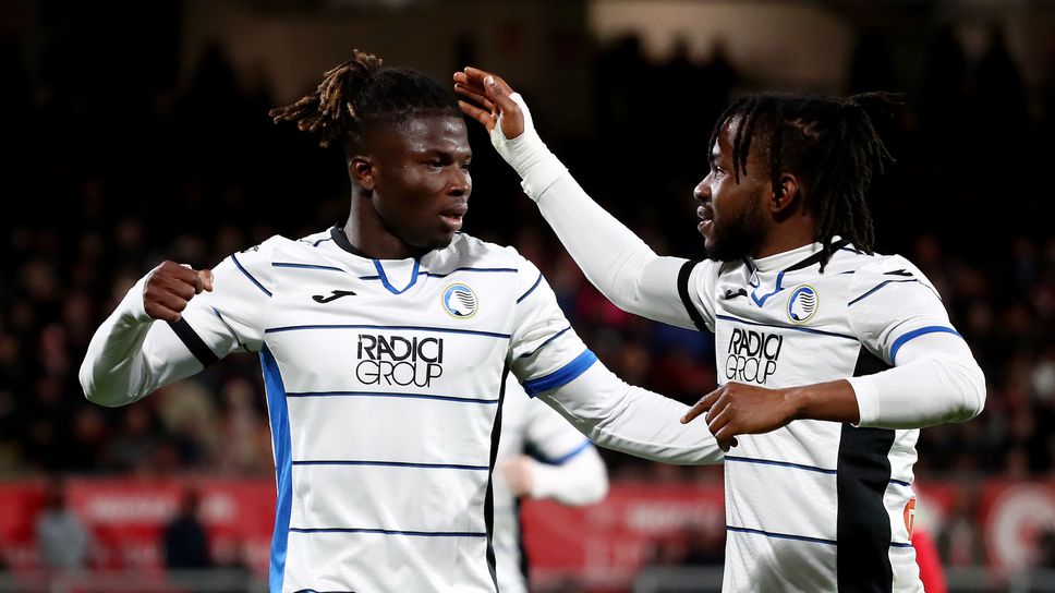 Аталанта остана в битката за топ 4